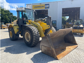 Utovarivač na kotačima NEW HOLLAND W190