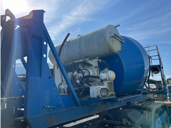 Kamion s kukastom dizalicom Abrollcontainer Betonmischaufbau mit sep. Motor: slika Kamion s kukastom dizalicom Abrollcontainer Betonmischaufbau mit sep. Motor