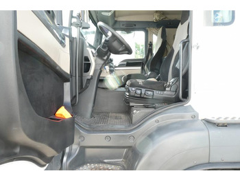 Kamion s kukastom dizalicom MAN TG-S 26.420 6x2 Abrollkipper: slika Kamion s kukastom dizalicom MAN TG-S 26.420 6x2 Abrollkipper