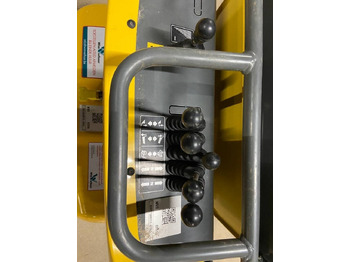 Mini istovarivač Wacker Neuson DT 08: slika Mini istovarivač Wacker Neuson DT 08