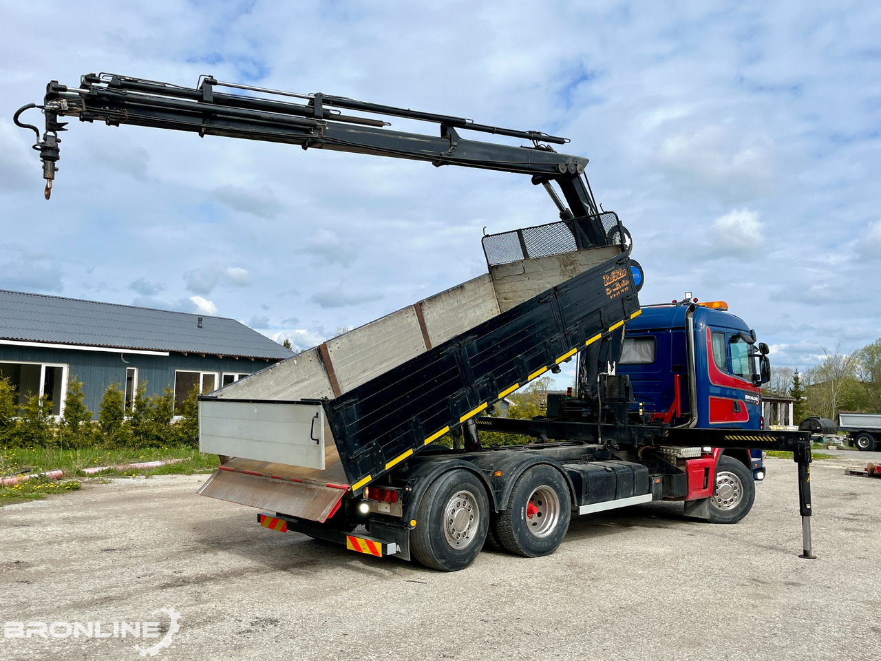 2002 SCANIA R114 6X2*4 Tipper+HIAB 166-e5 crane - Kiper, Kamion s kranom: slika 2002 SCANIA R114 6X2*4 Tipper+HIAB 166-e5 crane - Kiper, Kamion s kranom 2002 SCANIA R114 6X2*4 Tipper+HIAB 166-e5 crane - Kiper, Kamion s kranom: slika 2002 SCANIA R114 6X2*4 Tipper+HIAB 166-e5 crane - Kiper, Kamion s kranom