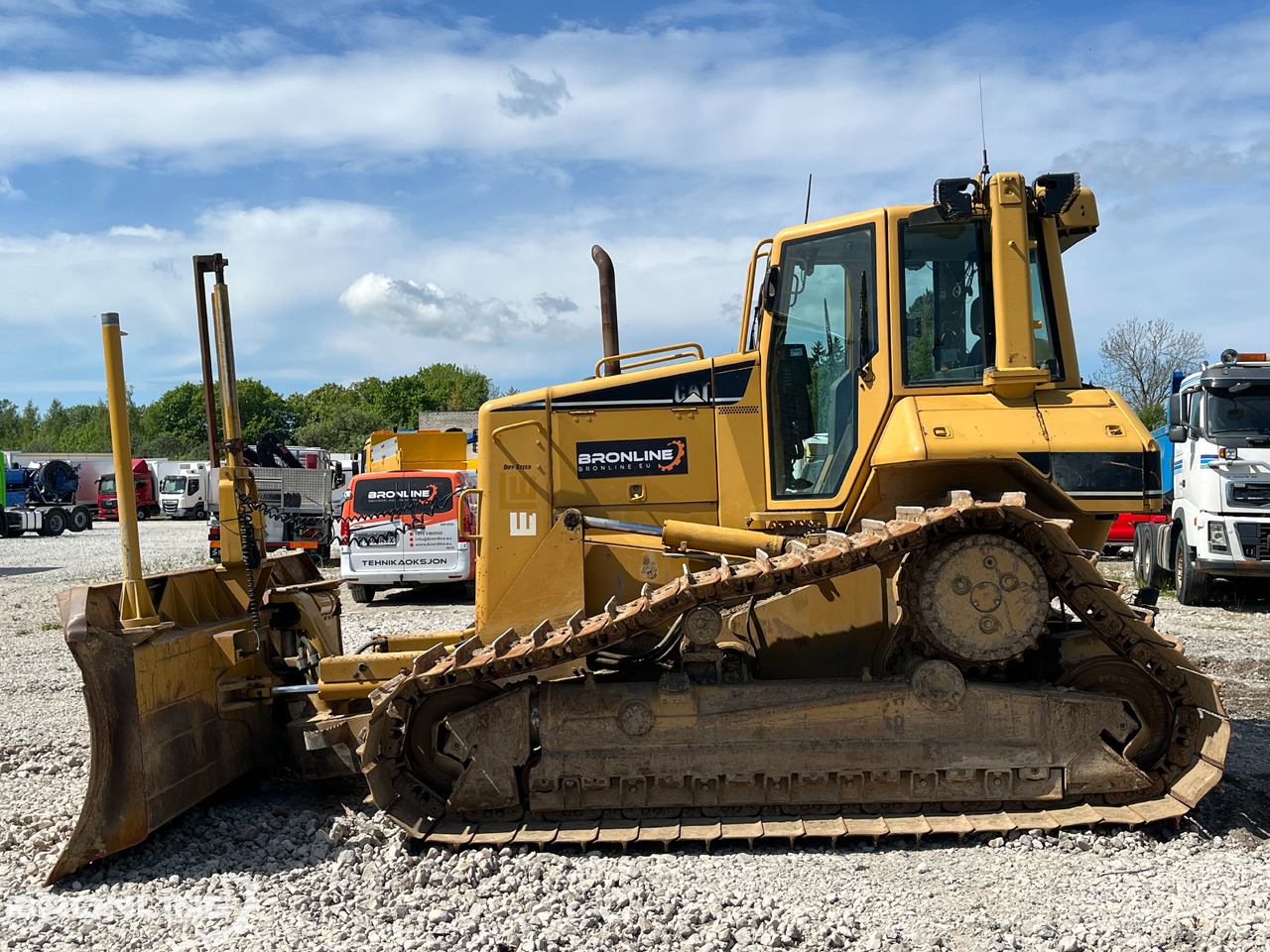 2006 CAT D6N LGP TRIMBLE 3D/2D - Buldožer: slika 2006 CAT D6N LGP TRIMBLE 3D/2D - Buldožer 2006 CAT D6N LGP TRIMBLE 3D/2D - Buldožer: slika 2006 CAT D6N LGP TRIMBLE 3D/2D - Buldožer