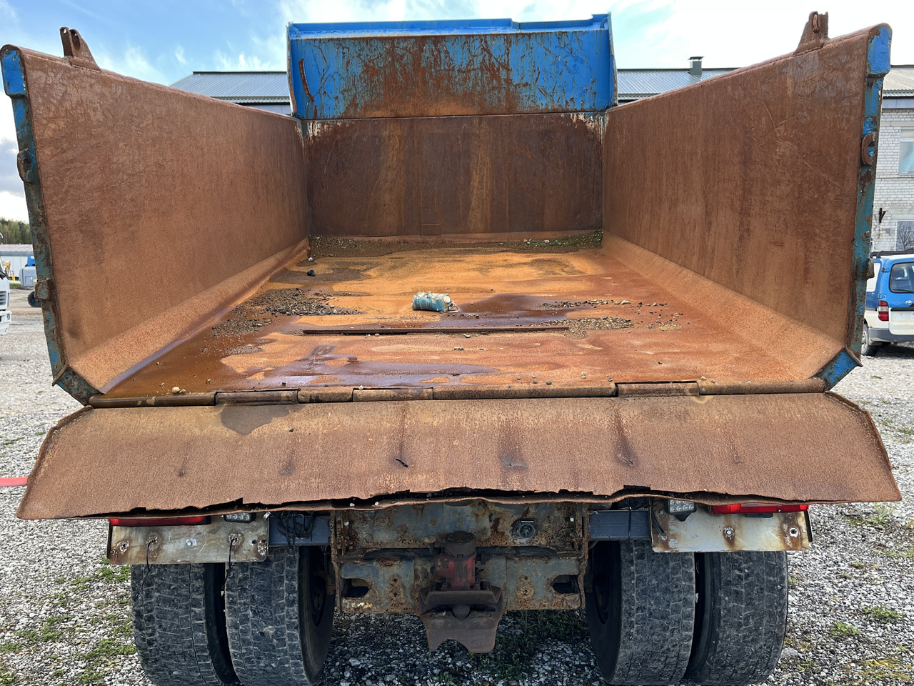 2009 VOLVO FH 16 - Kiper: slika 2009 VOLVO FH 16 - Kiper 2009 VOLVO FH 16 - Kiper: slika 2009 VOLVO FH 16 - Kiper