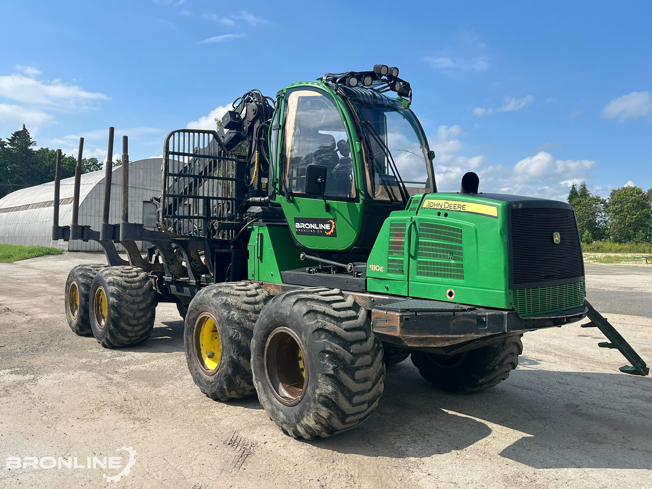 2010 John Deere 1110E Forwarder 8x8 - Forvarder: slika 2010 John Deere 1110E Forwarder 8x8 - Forvarder 2010 John Deere 1110E Forwarder 8x8 - Forvarder: slika 2010 John Deere 1110E Forwarder 8x8 - Forvarder