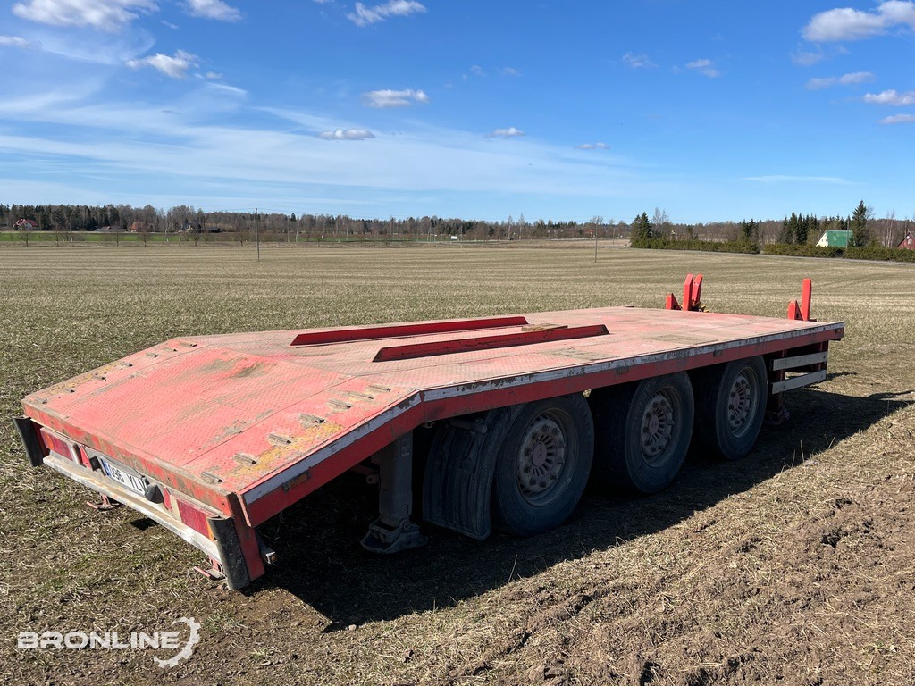 2011 HFR KM24 Konteinerveok/ container trailer - Transporter kontejnera/ Prikolica s izmjenjivim sanducima: slika 2011 HFR KM24 Konteinerveok/ container trailer - Transporter kontejnera/ Prikolica s izmjenjivim sanducima 2011 HFR KM24 Konteinerveok/ container trailer - Transporter kontejnera/ Prikolica s izmjenjivim sanducima: slika 2011 HFR KM24 Konteinerveok/ container trailer - Transporter kontejnera/ Prikolica s izmjenjivim sanducima