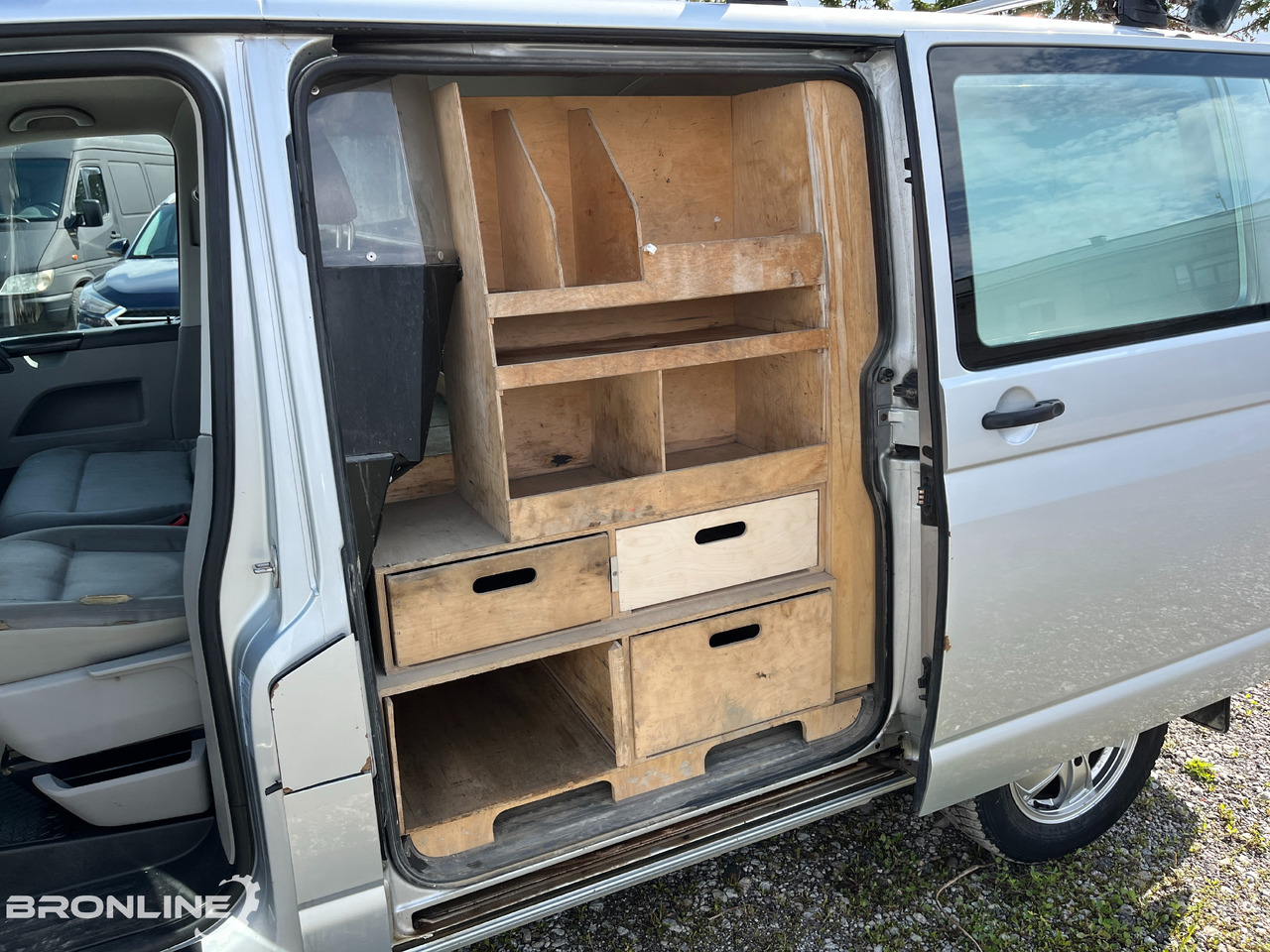 Mali kombi 2015 Volkswagen Transporter 4X4 N1: slika Mali kombi 2015 Volkswagen Transporter 4X4 N1 Mali kombi 2015 Volkswagen Transporter 4X4 N1: slika Mali kombi 2015 Volkswagen Transporter 4X4 N1