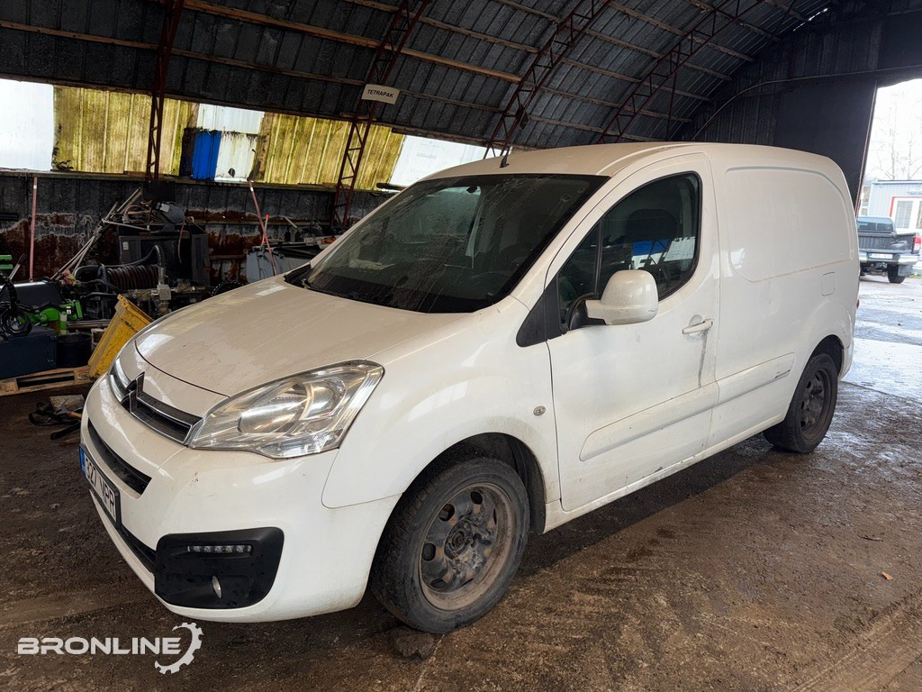 2016 Citroën Berlingo 1.6 72kW - Mali kombi: slika 2016 Citroën Berlingo 1.6 72kW - Mali kombi 2016 Citroën Berlingo 1.6 72kW - Mali kombi: slika 2016 Citroën Berlingo 1.6 72kW - Mali kombi
