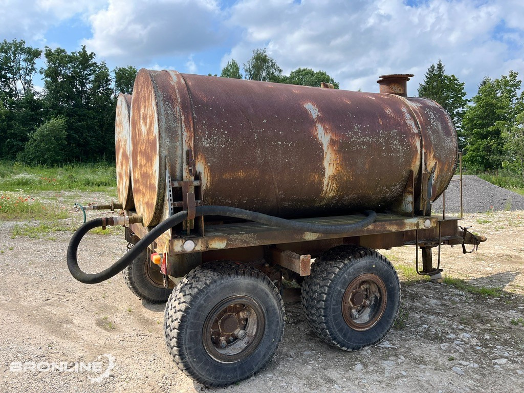 Haagis veemahutitega 6000L - Prikolica cisterna: slika Haagis veemahutitega 6000L - Prikolica cisterna Haagis veemahutitega 6000L - Prikolica cisterna: slika Haagis veemahutitega 6000L - Prikolica cisterna