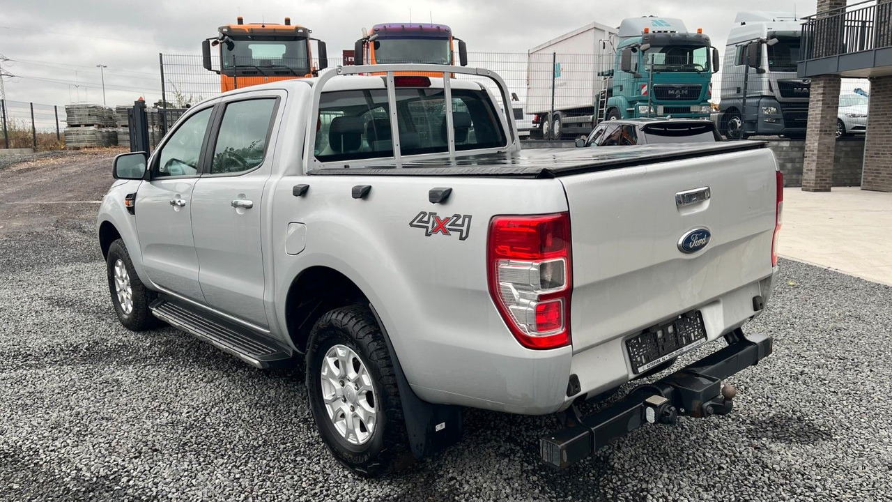 Ford Ranger XLT Doppelkabine 4x4 - SUV: slika Ford Ranger XLT Doppelkabine 4x4 - SUV Ford Ranger XLT Doppelkabine 4x4 - SUV: slika Ford Ranger XLT Doppelkabine 4x4 - SUV