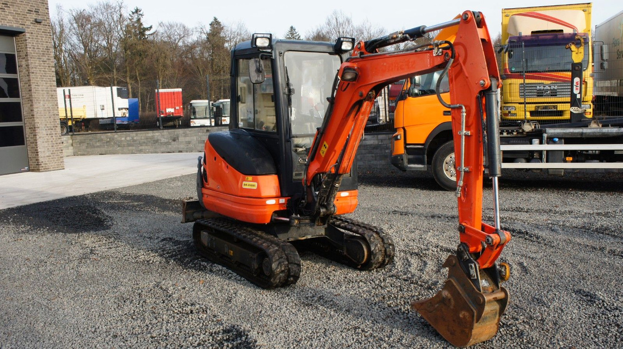 Kubota KX61-3 KX 61 2600 Kg Minibagger - Mini bager: slika Kubota KX61-3 KX 61 2600 Kg Minibagger - Mini bager Kubota KX61-3 KX 61 2600 Kg Minibagger - Mini bager: slika Kubota KX61-3 KX 61 2600 Kg Minibagger - Mini bager