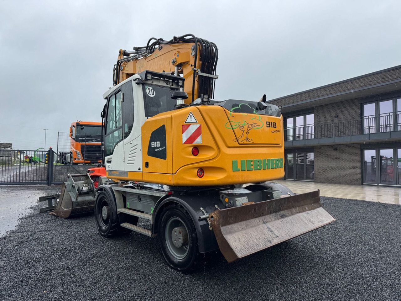 Liebherr A918 Compact Likufix MTS Sandwich Zube. Rototilt - Bager na kotačima: slika Liebherr A918 Compact Likufix MTS Sandwich Zube. Rototilt - Bager na kotačima Liebherr A918 Compact Likufix MTS Sandwich Zube. Rototilt - Bager na kotačima: slika Liebherr A918 Compact Likufix MTS Sandwich Zube. Rototilt - Bager na kotačima