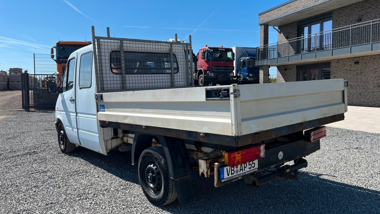 Mercedes-Benz Sprinter 312 D Pritsche Doka - Dostavno vozilo s ravnom platformom, Dostavno vozilo s dvostrukom kabinom: slika Mercedes-Benz Sprinter 312 D Pritsche Doka - Dostavno vozilo s ravnom platformom, Dostavno vozilo s dvostrukom kabinom Mercedes-Benz Sprinter 312 D Pritsche Doka - Dostavno vozilo s ravnom platformom, Dostavno vozilo s dvostrukom kabinom: slika Mercedes-Benz Sprinter 312 D Pritsche Doka - Dostavno vozilo s ravnom platformom, Dostavno vozilo s dvostrukom kabinom