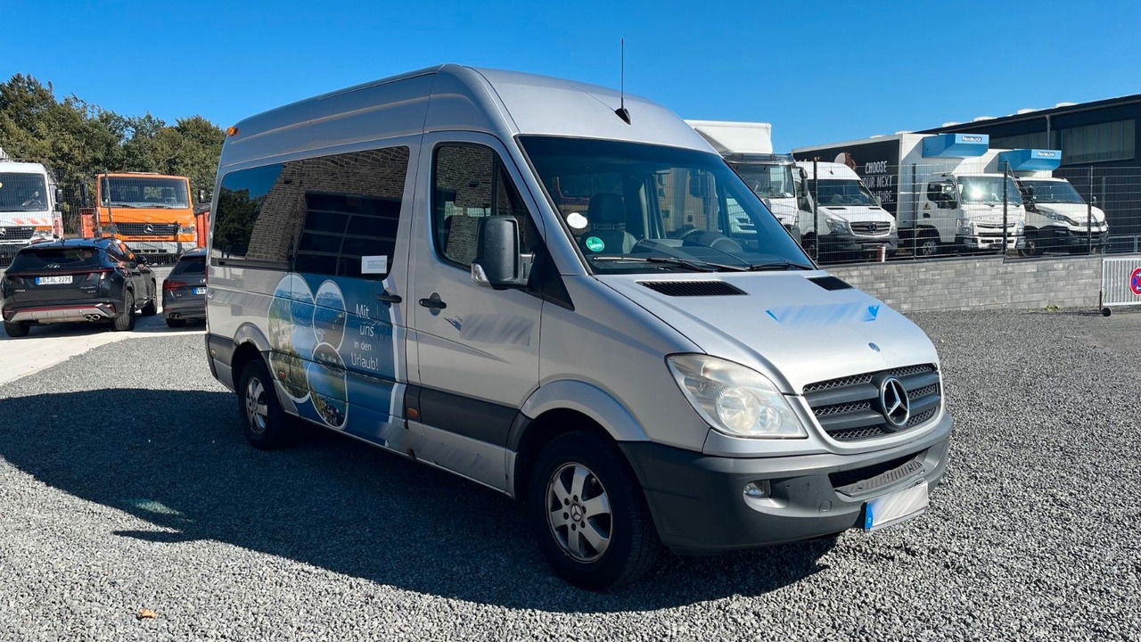 Mercedes-Benz Sprinter 315 CDI 9-Sitzer Standheizung - Putnički kombi: slika  Mercedes-Benz Sprinter 315 CDI 9-Sitzer Standheizung - Putnički kombi Mercedes-Benz Sprinter 315 CDI 9-Sitzer Standheizung - Putnički kombi: slika  Mercedes-Benz Sprinter 315 CDI 9-Sitzer Standheizung - Putnički kombi