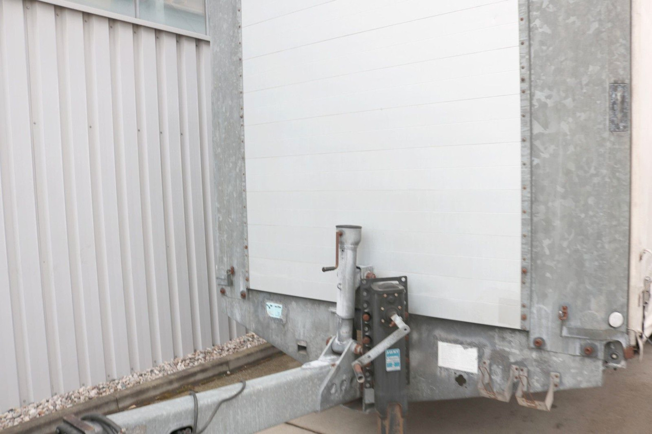 Fliegl TPS 118 Tandem Anh. 11,8t verzinkt + EDSCHA - Kamion s ceradom: slika Fliegl TPS 118 Tandem Anh. 11,8t verzinkt + EDSCHA - Kamion s ceradom Fliegl TPS 118 Tandem Anh. 11,8t verzinkt + EDSCHA - Kamion s ceradom: slika Fliegl TPS 118 Tandem Anh. 11,8t verzinkt + EDSCHA - Kamion s ceradom