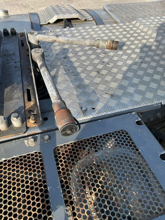 DAF XF 530 PxP 4x4 Hydraulik DAF XF 530 PxP 4x4 Hydraulik - Tegljač: slika DAF XF 530 PxP 4x4 Hydraulik DAF XF 530 PxP 4x4 Hydraulik - Tegljač DAF XF 530 PxP 4x4 Hydraulik DAF XF 530 PxP 4x4 Hydraulik - Tegljač: slika DAF XF 530 PxP 4x4 Hydraulik DAF XF 530 PxP 4x4 Hydraulik - Tegljač