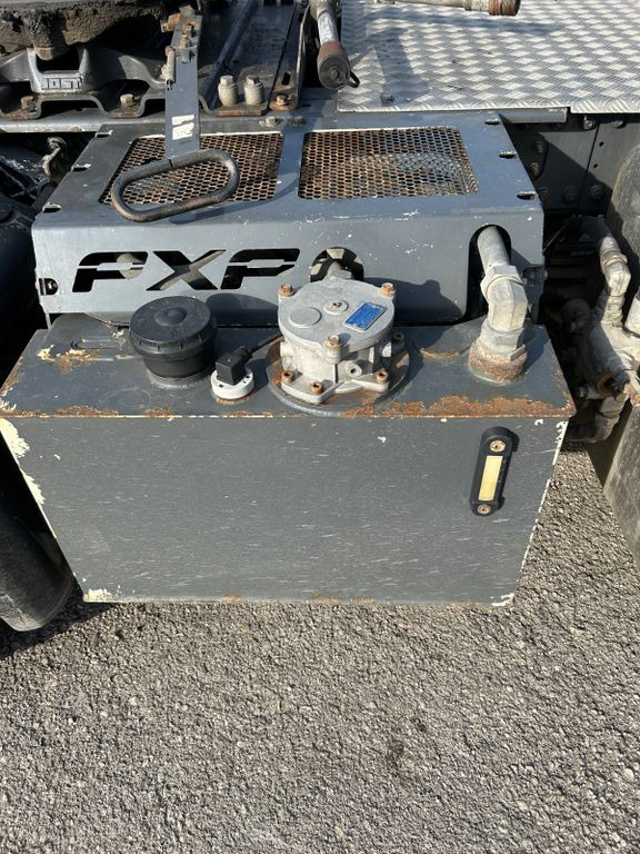 DAF XF 530 PxP 4x4 Hydraulik DAF XF 530 PxP 4x4 Hydraulik - Tegljač: slika DAF XF 530 PxP 4x4 Hydraulik DAF XF 530 PxP 4x4 Hydraulik - Tegljač DAF XF 530 PxP 4x4 Hydraulik DAF XF 530 PxP 4x4 Hydraulik - Tegljač: slika DAF XF 530 PxP 4x4 Hydraulik DAF XF 530 PxP 4x4 Hydraulik - Tegljač