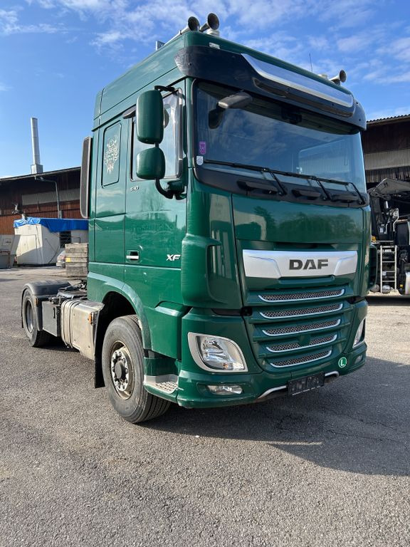 DAF XF 530 PxP 4x4 Hydraulik DAF XF 530 PxP 4x4 Hydraulik - Tegljač: slika DAF XF 530 PxP 4x4 Hydraulik DAF XF 530 PxP 4x4 Hydraulik - Tegljač DAF XF 530 PxP 4x4 Hydraulik DAF XF 530 PxP 4x4 Hydraulik - Tegljač: slika DAF XF 530 PxP 4x4 Hydraulik DAF XF 530 PxP 4x4 Hydraulik - Tegljač