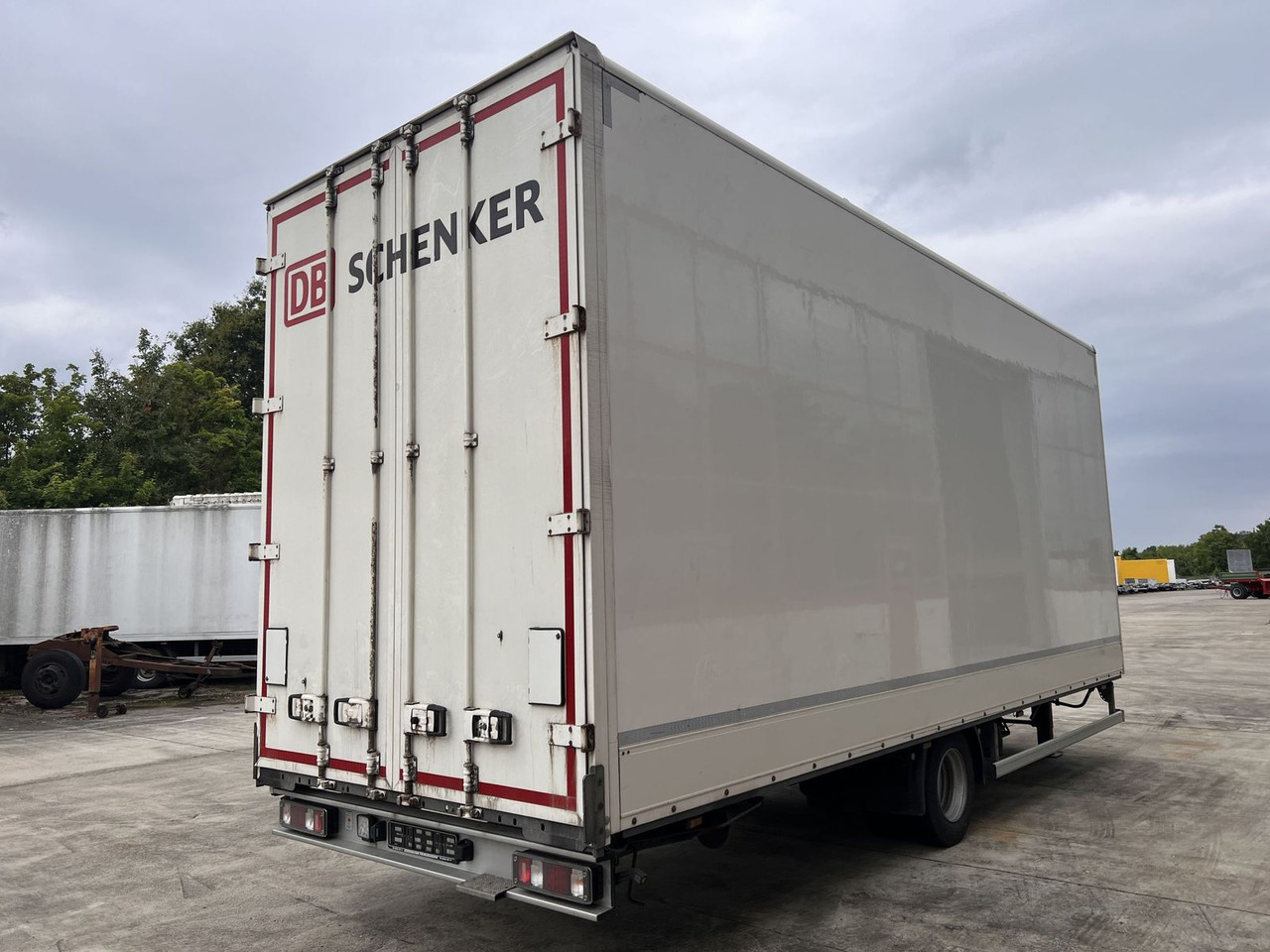 1 Achs Jumbo- Planenanhänger 10,5 t GG - Kamion s ceradom: slika 1 Achs Jumbo- Planenanhänger 10,5 t GG - Kamion s ceradom 1 Achs Jumbo- Planenanhänger 10,5 t GG - Kamion s ceradom: slika 1 Achs Jumbo- Planenanhänger 10,5 t GG - Kamion s ceradom