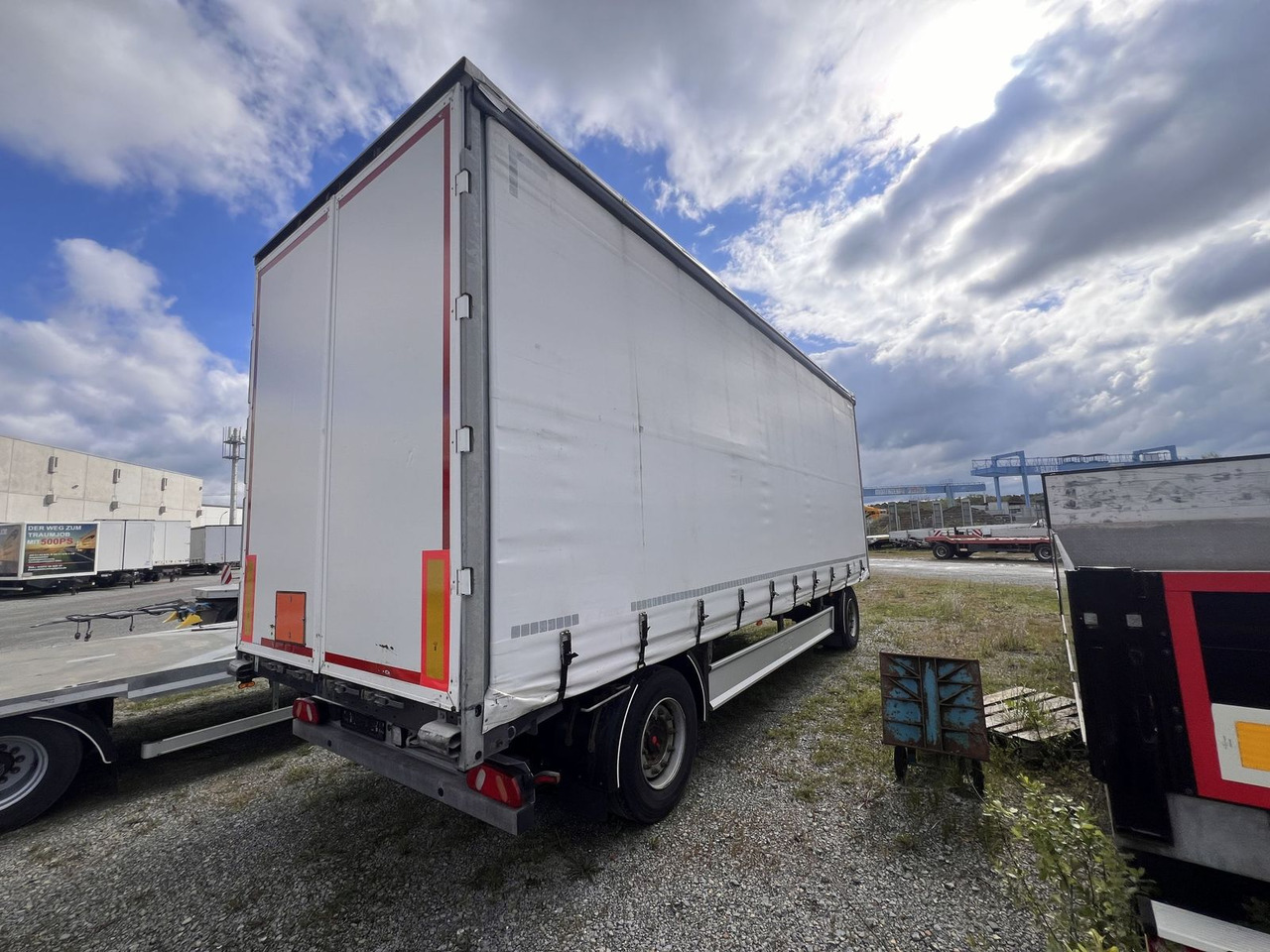2 Achs Jumbo- Planen, Mega, durchladbar - Kamion s ceradom: slika 2 Achs Jumbo- Planen, Mega, durchladbar - Kamion s ceradom 2 Achs Jumbo- Planen, Mega, durchladbar - Kamion s ceradom: slika 2 Achs Jumbo- Planen, Mega, durchladbar - Kamion s ceradom