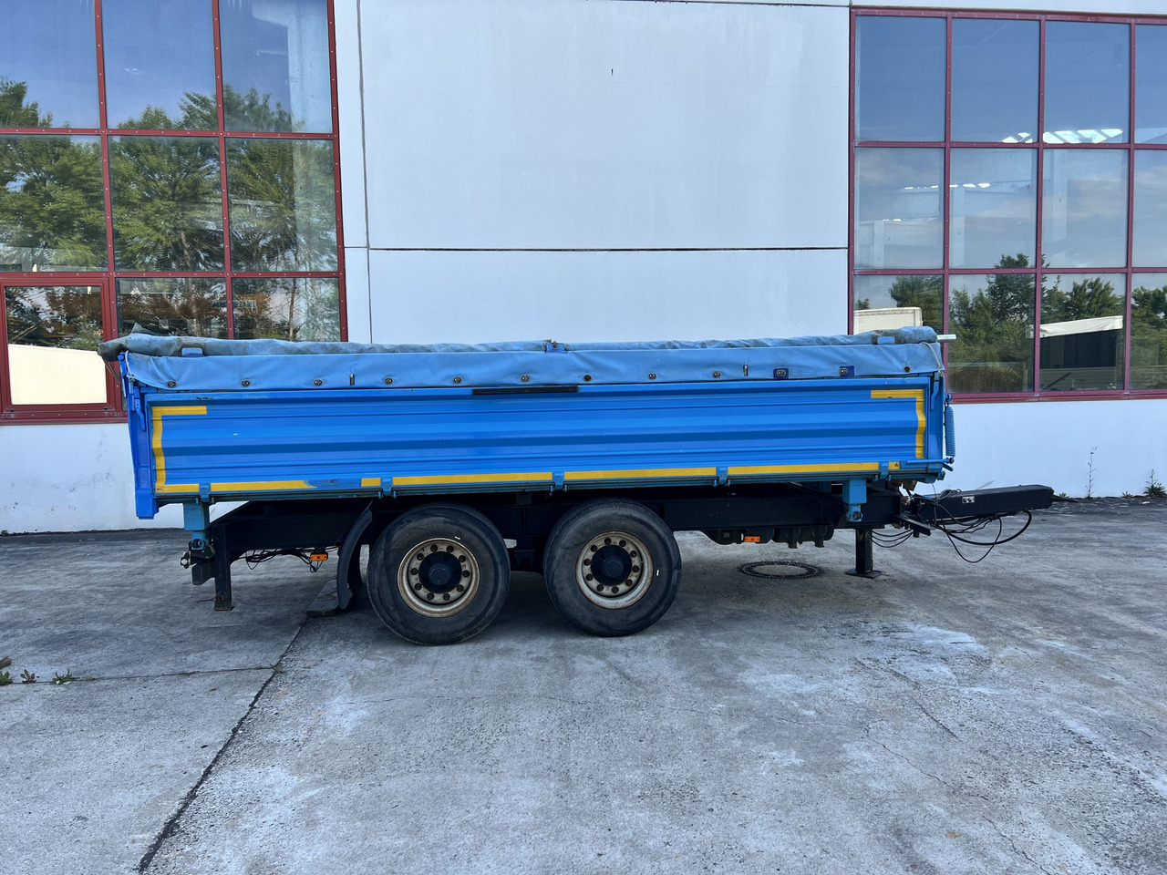 Blomenroehr 888/14000 14 t Tandemkipper- Tieflader, Breitbereifung - Kiper prikolica: slika Blomenroehr 888/14000 14 t Tandemkipper- Tieflader, Breitbereifung - Kiper prikolica Blomenroehr 888/14000 14 t Tandemkipper- Tieflader, Breitbereifung - Kiper prikolica: slika Blomenroehr 888/14000 14 t Tandemkipper- Tieflader, Breitbereifung - Kiper prikolica