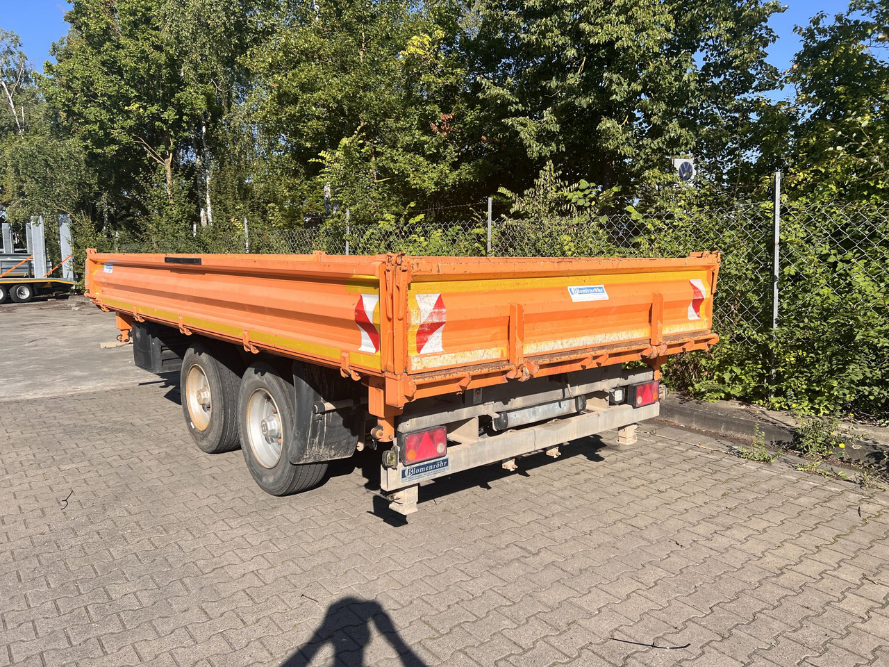 Blomenroehr 888/14000 14 t Tandemkipper- Tieflader - Kiper prikolica: slika Blomenroehr 888/14000 14 t Tandemkipper- Tieflader - Kiper prikolica Blomenroehr 888/14000 14 t Tandemkipper- Tieflader - Kiper prikolica: slika Blomenroehr 888/14000 14 t Tandemkipper- Tieflader - Kiper prikolica