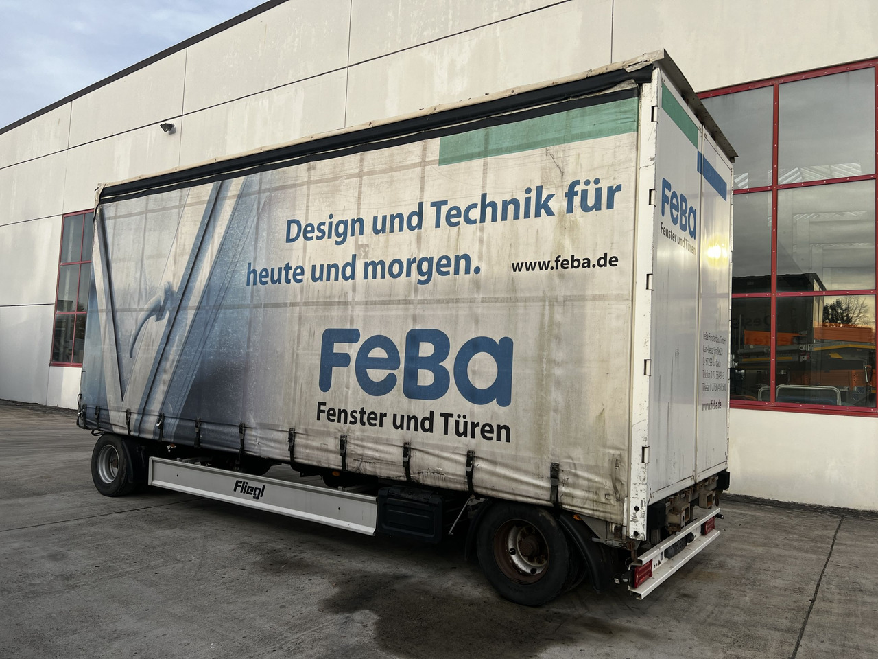 Fliegl ZPS180 2 Achs Jumbo-Planenanhänger - Prikolica s ceradom: slika Fliegl ZPS180 2 Achs Jumbo-Planenanhänger - Prikolica s ceradom Fliegl ZPS180 2 Achs Jumbo-Planenanhänger - Prikolica s ceradom: slika Fliegl ZPS180 2 Achs Jumbo-Planenanhänger - Prikolica s ceradom