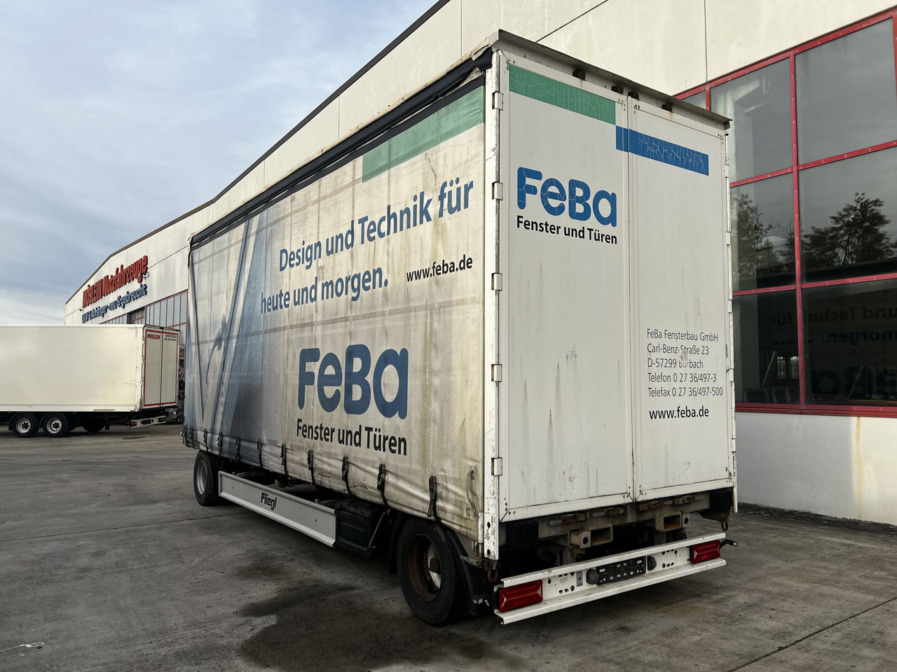 Fliegl ZPS180 2 Achs Jumbo-Planenanhänger - Prikolica s ceradom: slika Fliegl ZPS180 2 Achs Jumbo-Planenanhänger - Prikolica s ceradom Fliegl ZPS180 2 Achs Jumbo-Planenanhänger - Prikolica s ceradom: slika Fliegl ZPS180 2 Achs Jumbo-Planenanhänger - Prikolica s ceradom