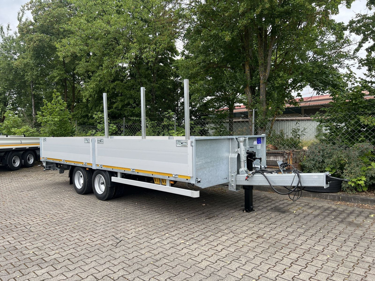 Möslein 14,4 t Tandem- Pritschenanhänger- Tieflader - Prikolica plato/ Otvoreni sanduk: slika Möslein 14,4 t Tandem- Pritschenanhänger- Tieflader - Prikolica plato/ Otvoreni sanduk Möslein 14,4 t Tandem- Pritschenanhänger- Tieflader - Prikolica plato/ Otvoreni sanduk: slika Möslein 14,4 t Tandem- Pritschenanhänger- Tieflader - Prikolica plato/ Otvoreni sanduk