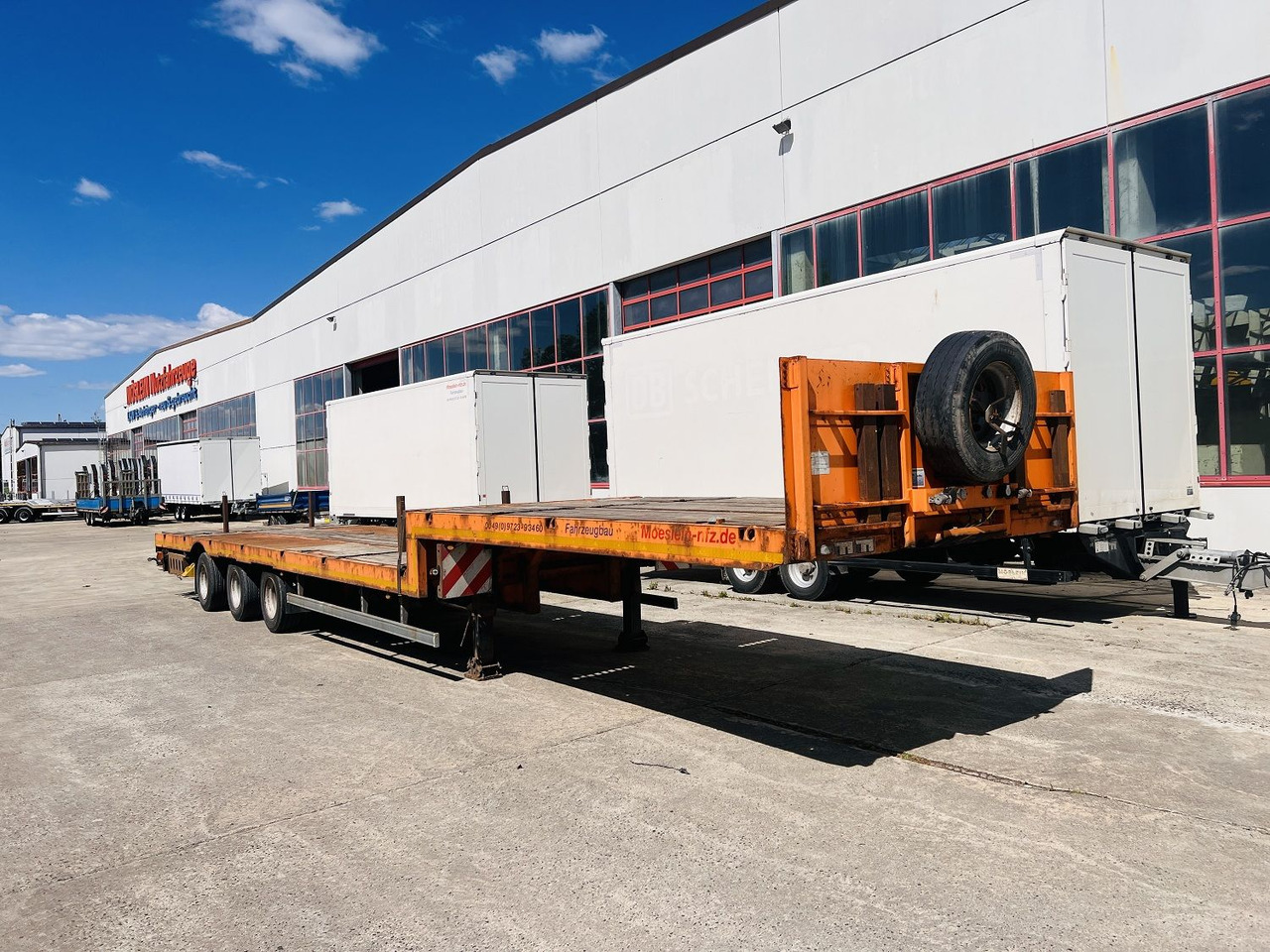 Möslein STO 3 Schwebheim 3 Achs Satteltieflader Plato 45 t GGfür Fertigteile, Baumaschinen oder Container - Poluprikolica s niskim utovarivačem: slika Möslein STO 3 Schwebheim 3 Achs Satteltieflader Plato 45 t GGfür Fertigteile, Baumaschinen oder Container - Poluprikolica s niskim utovarivačem Möslein STO 3 Schwebheim 3 Achs Satteltieflader Plato 45 t GGfür Fertigteile, Baumaschinen oder Container - Poluprikolica s niskim utovarivačem: slika Möslein STO 3 Schwebheim 3 Achs Satteltieflader Plato 45 t GGfür Fertigteile, Baumaschinen oder Container - Poluprikolica s niskim utovarivačem