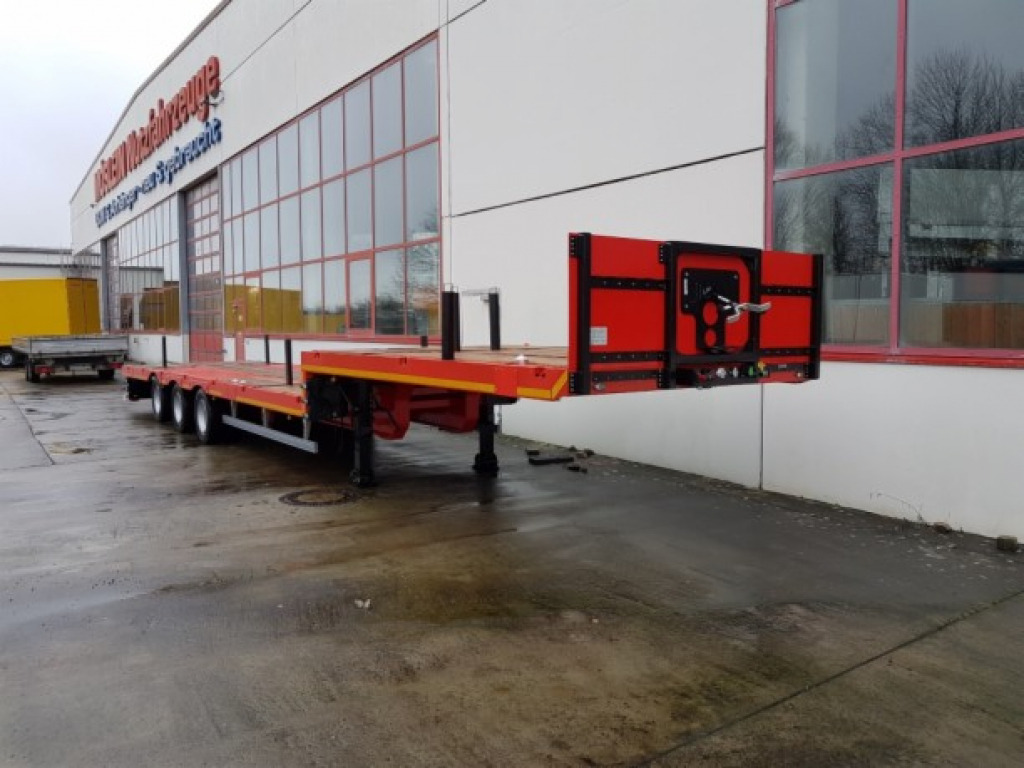 Möslein STO 3 Schwebheim 3 Achs Satteltieflader Plato - Poluprikolica s niskim utovarivačem: slika Möslein STO 3 Schwebheim 3 Achs Satteltieflader Plato - Poluprikolica s niskim utovarivačem Möslein STO 3 Schwebheim 3 Achs Satteltieflader Plato - Poluprikolica s niskim utovarivačem: slika Möslein STO 3 Schwebheim 3 Achs Satteltieflader Plato - Poluprikolica s niskim utovarivačem