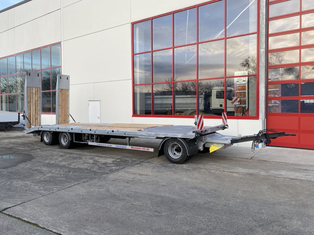 Möslein T 3-9,20 F Blatt 3 Achs Tieflader mit gerader Ladefläche 9 m, Neufahrzeug - Prikolica s niskim utovarivačem: slika Möslein T 3-9,20 F Blatt 3 Achs Tieflader mit gerader Ladefläche 9 m, Neufahrzeug - Prikolica s niskim utovarivačem Möslein T 3-9,20 F Blatt 3 Achs Tieflader mit gerader Ladefläche 9 m, Neufahrzeug - Prikolica s niskim utovarivačem: slika Möslein T 3-9,20 F Blatt 3 Achs Tieflader mit gerader Ladefläche 9 m, Neufahrzeug - Prikolica s niskim utovarivačem
