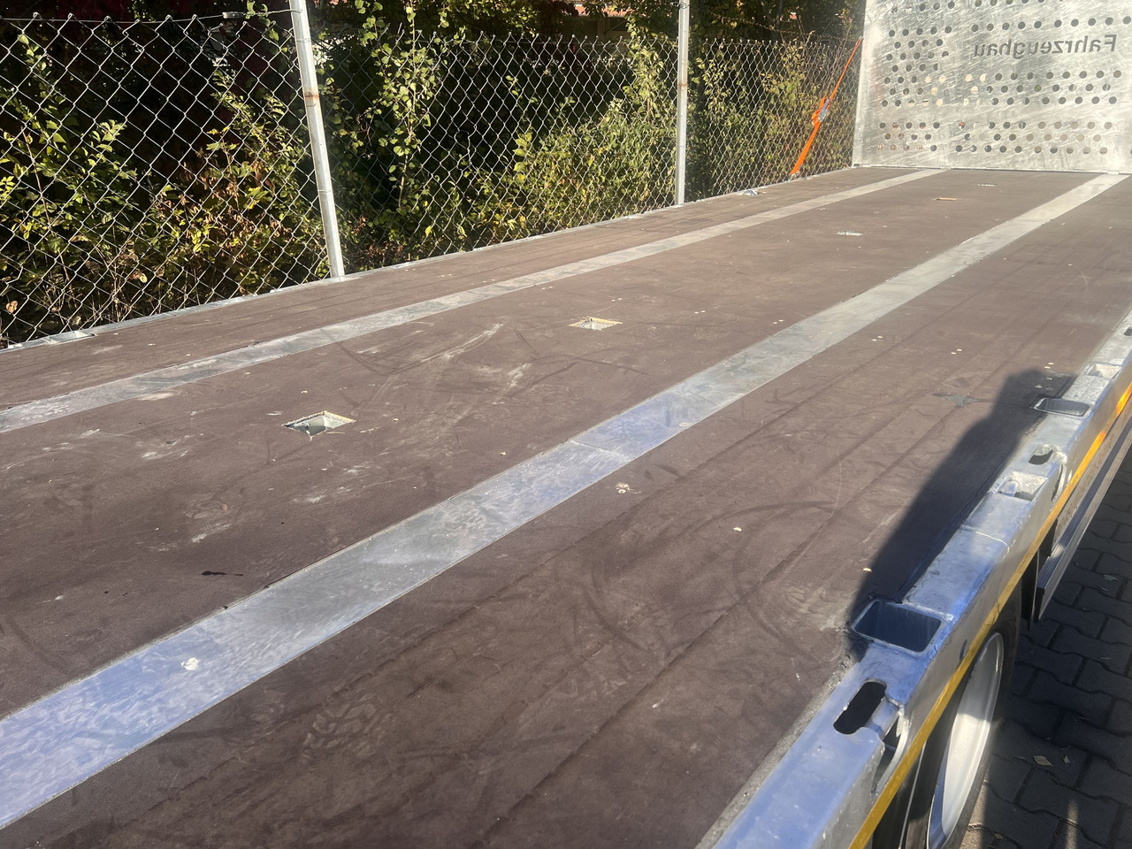 Novi Prikolica plato/ Otvoreni sanduk Möslein T 3 Plato 10 m  3 Achs Jumbo- Plato- Anhänger 10 m, Mega: slika Novi Prikolica plato/ Otvoreni sanduk Möslein T 3 Plato 10 m  3 Achs Jumbo- Plato- Anhänger 10 m, Mega