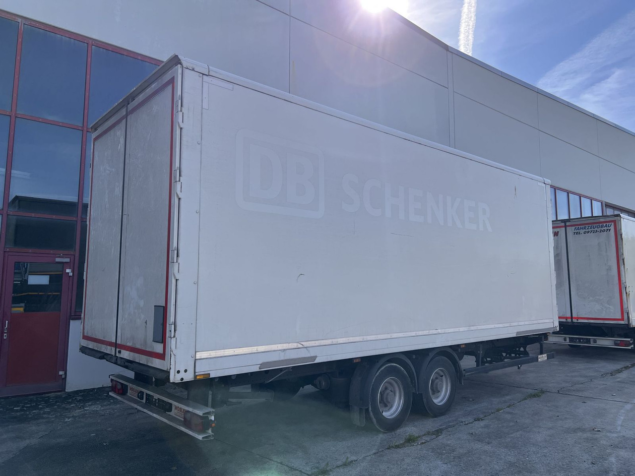 Möslein Tandem- Koffer, Durchladbar - Prikolica sa zatvorenim sandukom: slika Möslein Tandem- Koffer, Durchladbar - Prikolica sa zatvorenim sandukom Möslein Tandem- Koffer, Durchladbar - Prikolica sa zatvorenim sandukom: slika Möslein Tandem- Koffer, Durchladbar - Prikolica sa zatvorenim sandukom