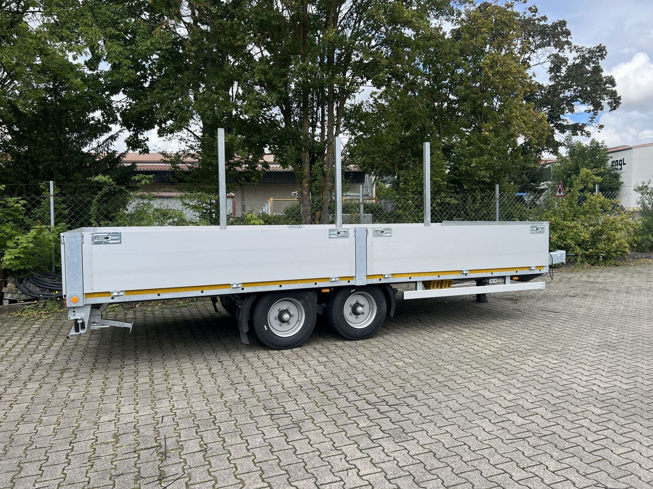 Möslein Tandem- Pritschenanhänger- Tieflader - Prikolica plato/ Otvoreni sanduk: slika Möslein Tandem- Pritschenanhänger- Tieflader - Prikolica plato/ Otvoreni sanduk Möslein Tandem- Pritschenanhänger- Tieflader - Prikolica plato/ Otvoreni sanduk: slika Möslein Tandem- Pritschenanhänger- Tieflader - Prikolica plato/ Otvoreni sanduk