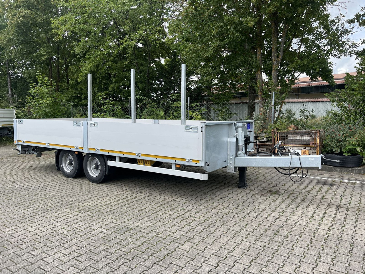 Möslein Tandem- Pritschenanhänger- Tieflader - Prikolica plato/ Otvoreni sanduk: slika Möslein Tandem- Pritschenanhänger- Tieflader - Prikolica plato/ Otvoreni sanduk Möslein Tandem- Pritschenanhänger- Tieflader - Prikolica plato/ Otvoreni sanduk: slika Möslein Tandem- Pritschenanhänger- Tieflader - Prikolica plato/ Otvoreni sanduk