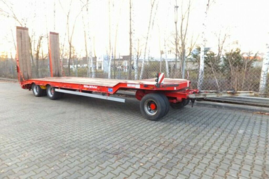 Müller-Mitteltal 3 Achs Tieflader- Anhänger - Prikolica s niskim utovarivačem: slika Müller-Mitteltal 3 Achs Tieflader- Anhänger - Prikolica s niskim utovarivačem Müller-Mitteltal 3 Achs Tieflader- Anhänger - Prikolica s niskim utovarivačem: slika Müller-Mitteltal 3 Achs Tieflader- Anhänger - Prikolica s niskim utovarivačem
