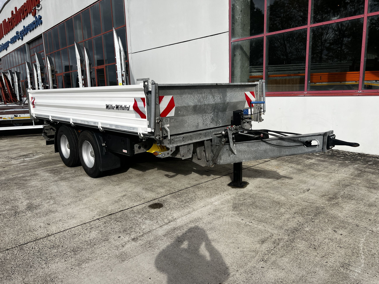 Müller Mitteltal TA-2 14,4 t Tandemkipper- Tieflader Breitbereifung NEUWERTIG - Kiper prikolica: slika Müller Mitteltal TA-2 14,4 t Tandemkipper- Tieflader Breitbereifung NEUWERTIG - Kiper prikolica Müller Mitteltal TA-2 14,4 t Tandemkipper- Tieflader Breitbereifung NEUWERTIG - Kiper prikolica: slika Müller Mitteltal TA-2 14,4 t Tandemkipper- Tieflader Breitbereifung NEUWERTIG - Kiper prikolica