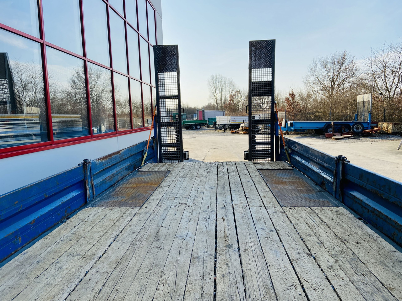 TTH 14 14 t Tandemtieflader - Prikolica s niskim utovarivačem: slika TTH 14 14 t Tandemtieflader - Prikolica s niskim utovarivačem TTH 14 14 t Tandemtieflader - Prikolica s niskim utovarivačem: slika TTH 14 14 t Tandemtieflader - Prikolica s niskim utovarivačem