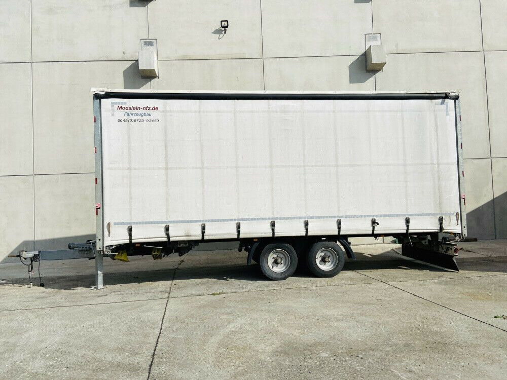 Kamion s ceradom Tandem- Schiebeplanenanhänger zum Durchladen: slika Kamion s ceradom Tandem- Schiebeplanenanhänger zum Durchladen