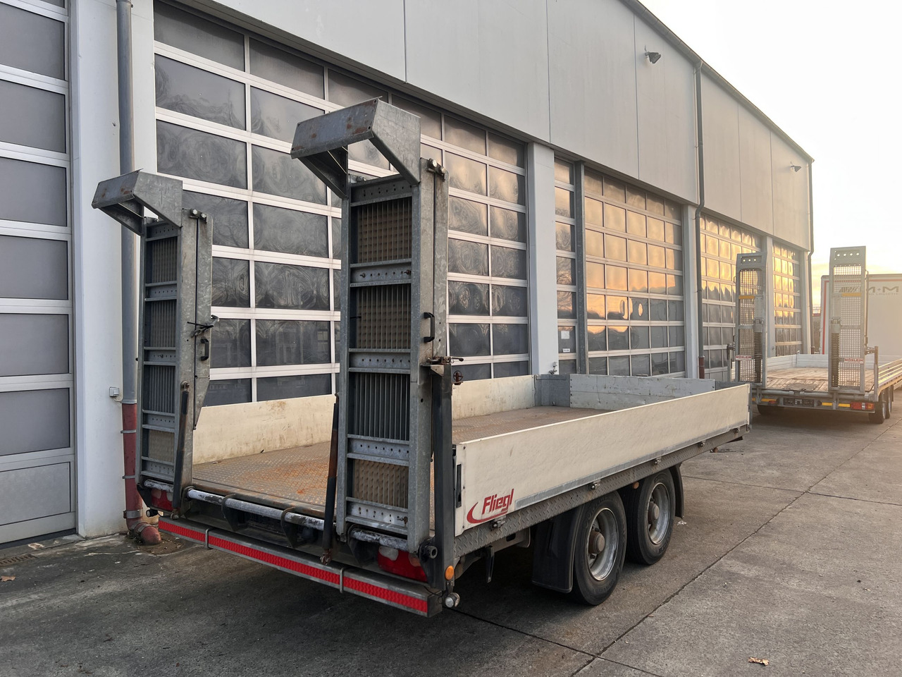 Andere tt Tandemtieflader - Prikolica s niskim utovarivačem: slika andere tt Tandemtieflader - Prikolica s niskim utovarivačem Andere tt Tandemtieflader - Prikolica s niskim utovarivačem: slika andere tt Tandemtieflader - Prikolica s niskim utovarivačem