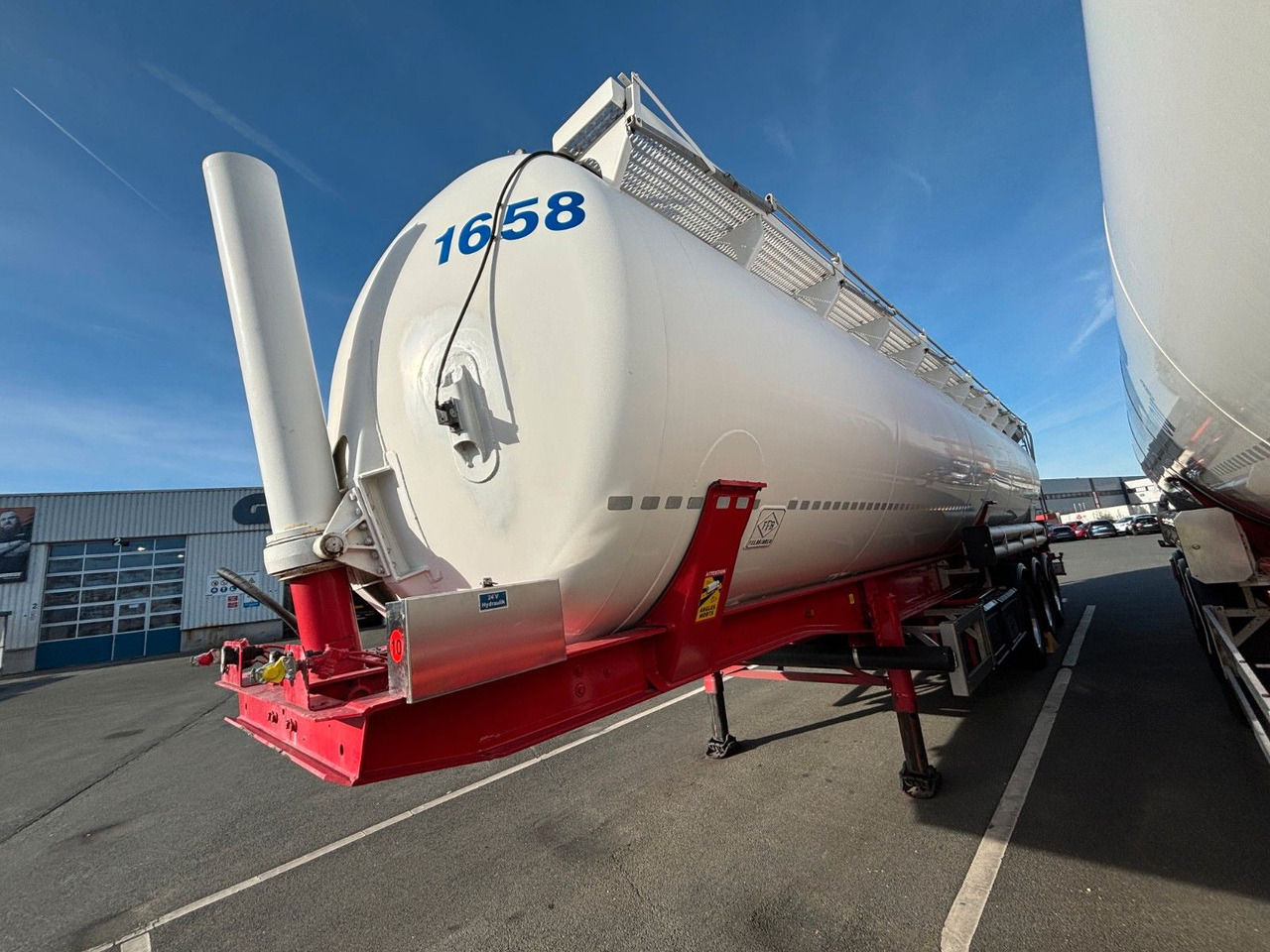 Feldbinder KIP 60.3 E-Hydraulik - Silos poluprikolica: slika Feldbinder KIP 60.3 E-Hydraulik - Silos poluprikolica Feldbinder KIP 60.3 E-Hydraulik - Silos poluprikolica: slika Feldbinder KIP 60.3 E-Hydraulik - Silos poluprikolica