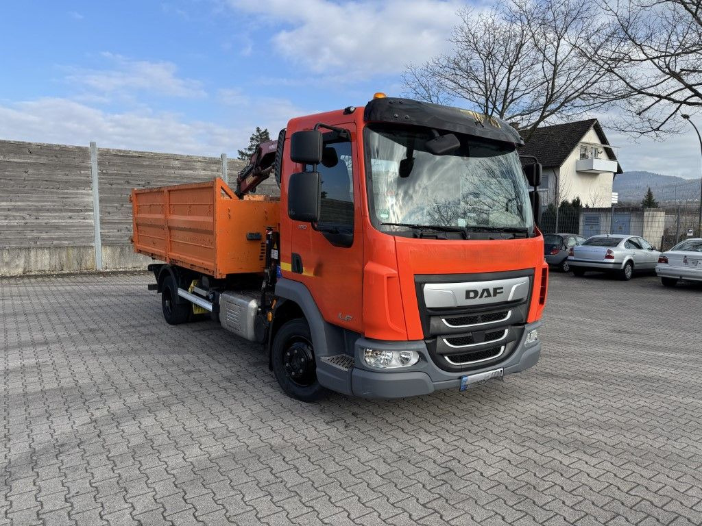 DAF FA LF 180 8t / Abrollkipper, Ladekran Containe - Kamion s kukastom dizalicom, Kamion s kranom: slika DAF FA LF 180 8t / Abrollkipper, Ladekran Containe - Kamion s kukastom dizalicom, Kamion s kranom DAF FA LF 180 8t / Abrollkipper, Ladekran Containe - Kamion s kukastom dizalicom, Kamion s kranom: slika DAF FA LF 180 8t / Abrollkipper, Ladekran Containe - Kamion s kukastom dizalicom, Kamion s kranom