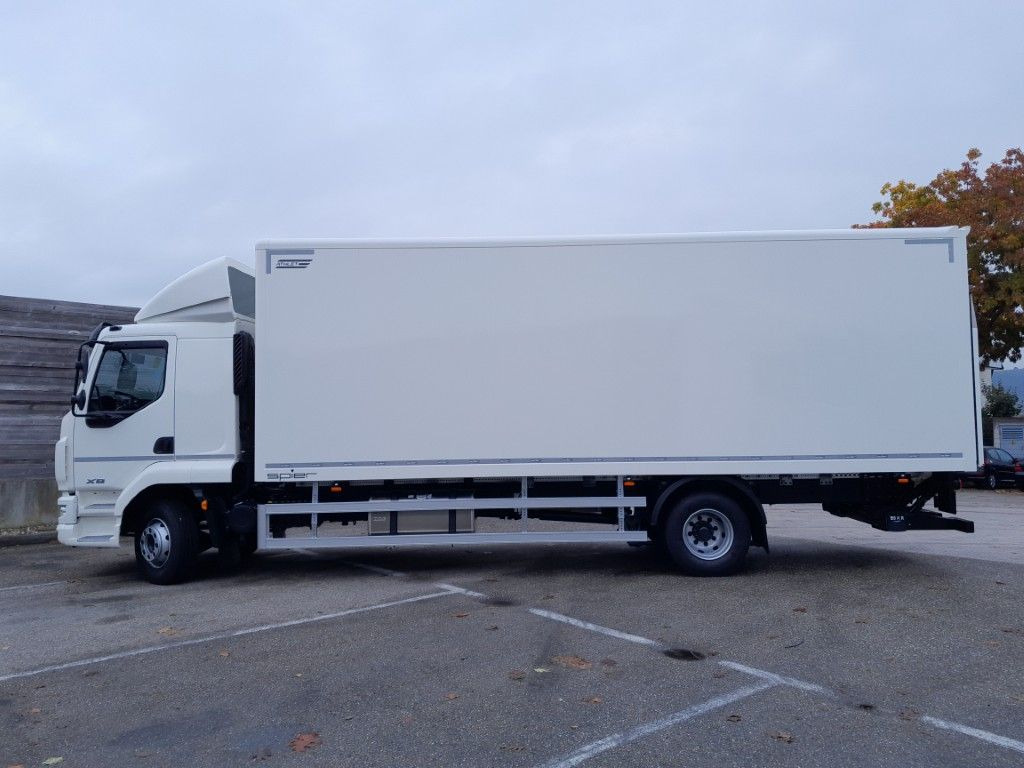 DAF FA XB 290 16t Spier Plywoodkoffer - Kamion sandučar: slika  DAF FA XB 290 16t Spier Plywoodkoffer - Kamion sandučar DAF FA XB 290 16t Spier Plywoodkoffer - Kamion sandučar: slika  DAF FA XB 290 16t Spier Plywoodkoffer - Kamion sandučar