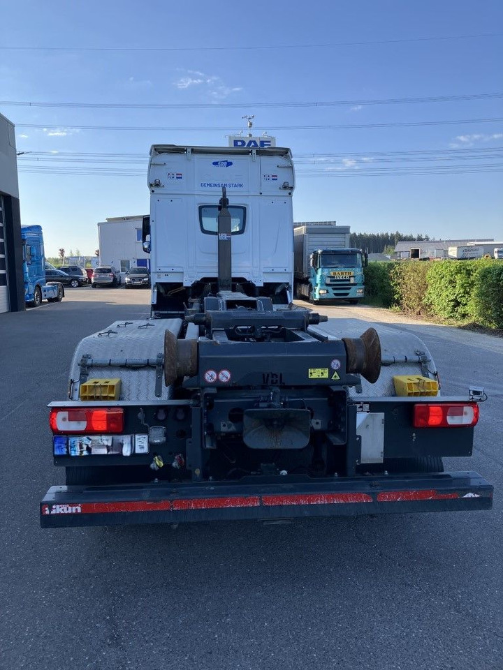 DAF FAN XF 480 mit VDL Abrollkipper DAF FAN XF 480 mit VDL Abrollkipper - Kamion s kukastom dizalicom: slika DAF FAN XF 480 mit VDL Abrollkipper DAF FAN XF 480 mit VDL Abrollkipper - Kamion s kukastom dizalicom DAF FAN XF 480 mit VDL Abrollkipper DAF FAN XF 480 mit VDL Abrollkipper - Kamion s kukastom dizalicom: slika DAF FAN XF 480 mit VDL Abrollkipper DAF FAN XF 480 mit VDL Abrollkipper - Kamion s kukastom dizalicom