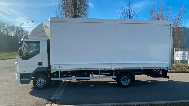 DAF LF 210 8t Pritsche-Plane LBW Tageszulassung DAF FA LF 210 08t Spier Pritsche-Plane - Kamion s ceradom: slika DAF LF 210 8t Pritsche-Plane LBW Tageszulassung DAF FA LF 210 08t Spier Pritsche-Plane - Kamion s ceradom DAF LF 210 8t Pritsche-Plane LBW Tageszulassung DAF FA LF 210 08t Spier Pritsche-Plane - Kamion s ceradom: slika DAF LF 210 8t Pritsche-Plane LBW Tageszulassung DAF FA LF 210 08t Spier Pritsche-Plane - Kamion s ceradom