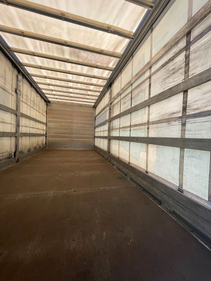 DAF LF45.180 - Dostavno vozilo s ceradom: slika DAF LF45.180 - Dostavno vozilo s ceradom DAF LF45.180 - Dostavno vozilo s ceradom: slika DAF LF45.180 - Dostavno vozilo s ceradom