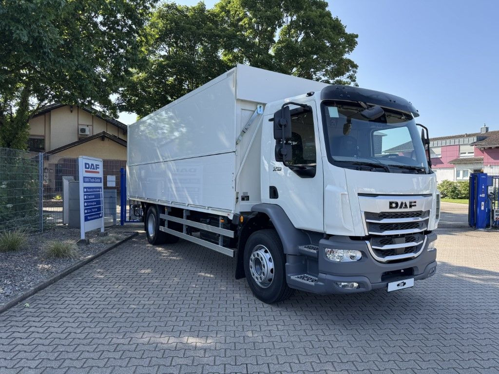 DAF XB 310 FA 18t Getränkeaufbau DAF XB 310 FA 18t Getränkeaufbau - Kamion za prijevoz pića: slika DAF XB 310 FA 18t Getränkeaufbau DAF XB 310 FA 18t Getränkeaufbau - Kamion za prijevoz pića DAF XB 310 FA 18t Getränkeaufbau DAF XB 310 FA 18t Getränkeaufbau - Kamion za prijevoz pića: slika DAF XB 310 FA 18t Getränkeaufbau DAF XB 310 FA 18t Getränkeaufbau - Kamion za prijevoz pića