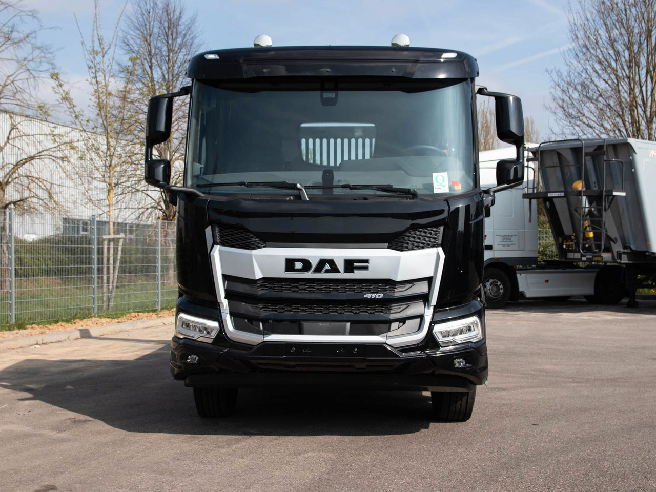 DAF XD 410 FA Absetzkipper DAF XD 410 FA Absetzkipper - Utovarivač s proklizavajućim upravljanjem: slika DAF XD 410 FA Absetzkipper DAF XD 410 FA Absetzkipper - Utovarivač s proklizavajućim upravljanjem DAF XD 410 FA Absetzkipper DAF XD 410 FA Absetzkipper - Utovarivač s proklizavajućim upravljanjem: slika DAF XD 410 FA Absetzkipper DAF XD 410 FA Absetzkipper - Utovarivač s proklizavajućim upravljanjem