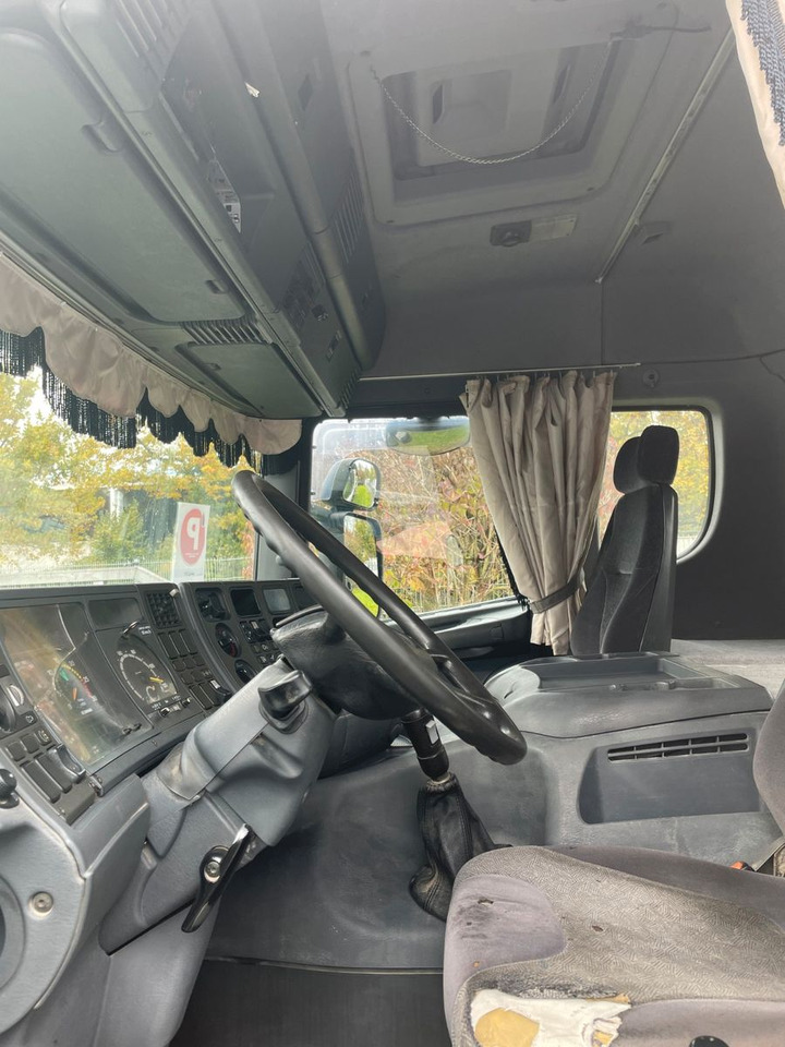 Scania B4X2 ATL, Absetzkipper - Kiper, Kamion s kranom: slika  Scania B4X2 ATL, Absetzkipper - Kiper, Kamion s kranom Scania B4X2 ATL, Absetzkipper - Kiper, Kamion s kranom: slika  Scania B4X2 ATL, Absetzkipper - Kiper, Kamion s kranom