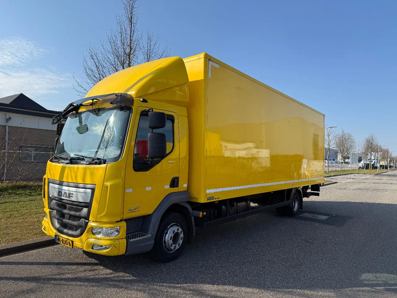DAF LF 210 2017 only 300.000 km - Kamion sandučar: slika DAF LF 210 2017 only 300.000 km - Kamion sandučar DAF LF 210 2017 only 300.000 km - Kamion sandučar: slika DAF LF 210 2017 only 300.000 km - Kamion sandučar